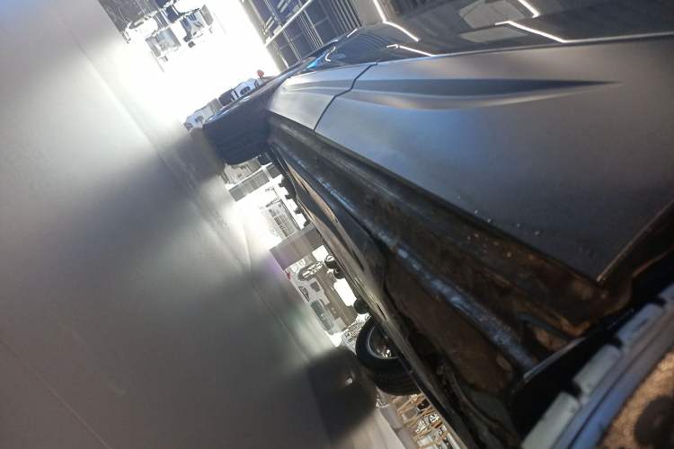 Used Jetta VS7 2022 280TSI Automatic Enjoyment Edition Left Side Sill
