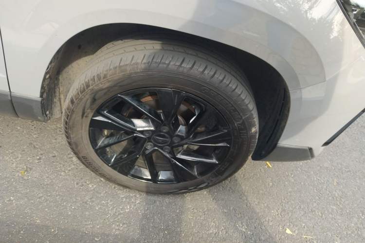 Used Jetta VS7 2022 280TSI Automatic High-Gloss Glory Edition Right Front Wheel Hub