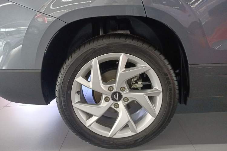 Used Jetta VS7 2022 280TSI Automatic Enjoyment Edition Right Rear Wheel Hub