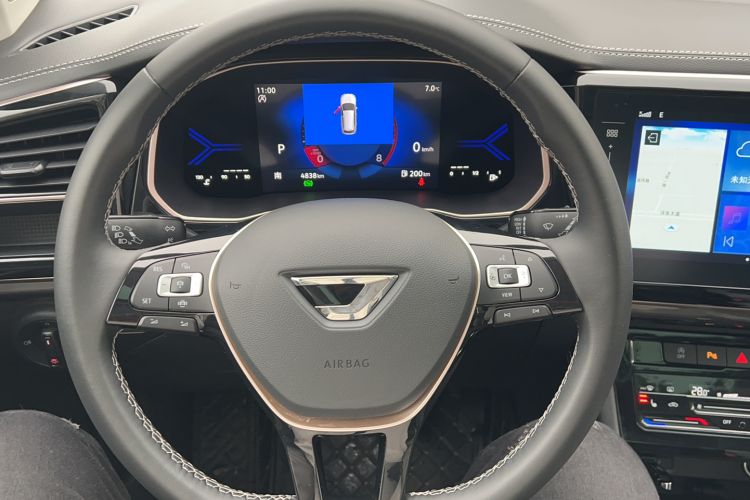 Used Jetta VS7 2022 Blackfin Edition 1.4T Automatic Glory Pro Version Steering Wheel