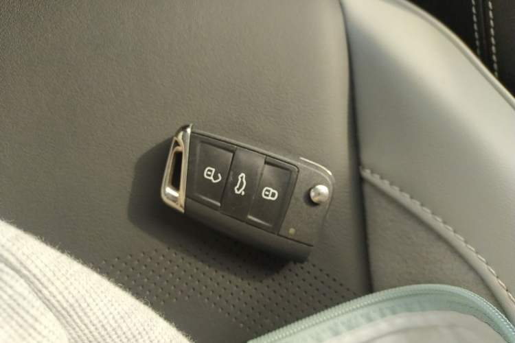 Used Jetta VS7 2022 280TSI Automatic High-Gloss Glory Edition Vehicle Key