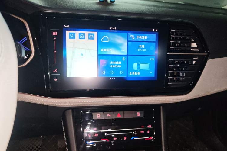 Used Jetta VS7 2022 280TSI Automatic High-Gloss Glory Edition Audio And AC Panel