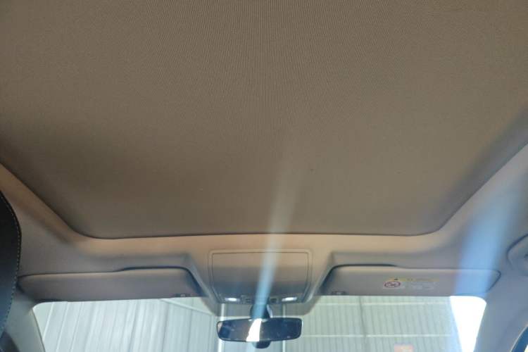 Used Jetta VS7 2022 280TSI Automatic High-Gloss Glory Edition Headliner