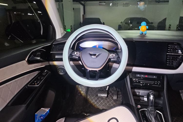 Used Jetta VS7 2022 280TSI Automatic High-Gloss Glory Edition Steering Wheel