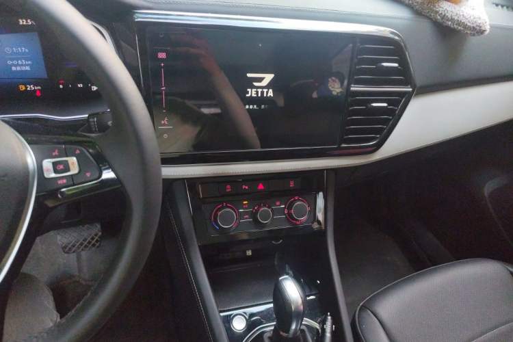 Used Jetta VS7 2022 280TSI Automatic Enjoyment Edition Audio And AC Panel