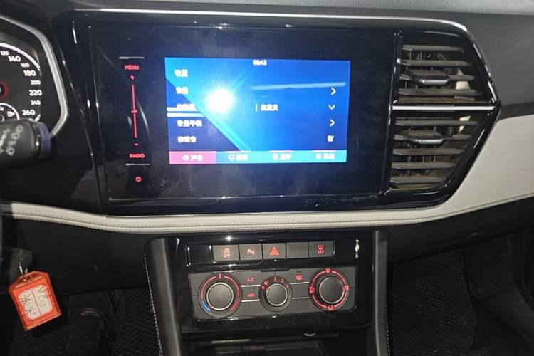 Used Jetta VS7 2022 280TSI Automatic Trend Edition Audio And AC Panel