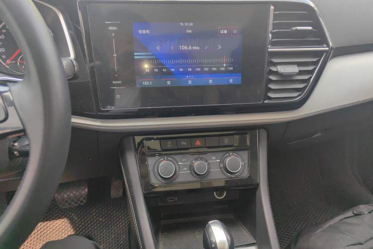 Used Jetta VS7 2022 280TSI Automatic Trend Edition Audio And AC Panel