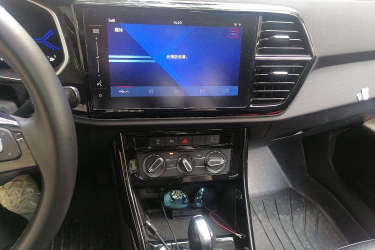 Used Jetta VS7 2022 Panda Edition 1.4T Automatic Enjoyment Pro Version Audio And AC Panel