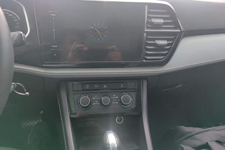 Used Jetta VS7 2022 280TSI Automatic Trend Edition Audio And AC Panel