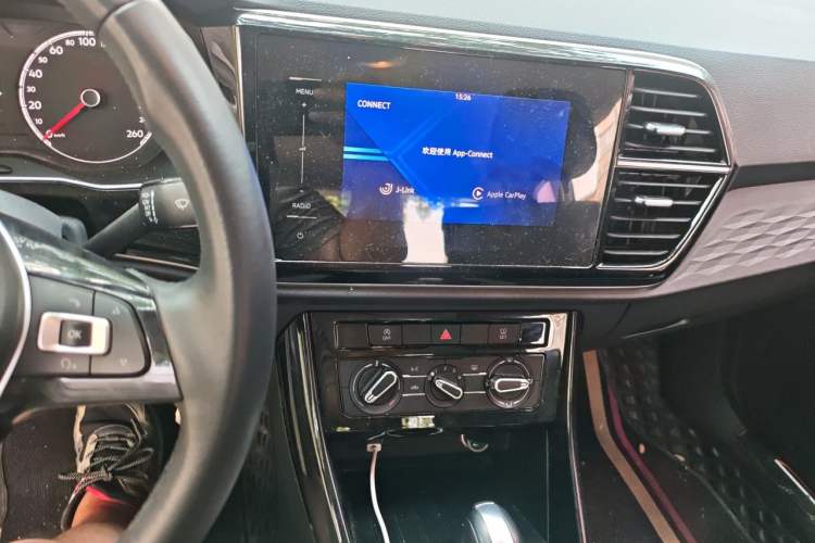 Used Jetta VS7 2022 280TSI Automatic Trend Edition Audio And AC Panel