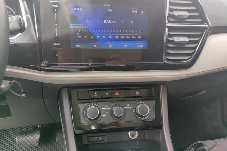 Used Jetta VS7 2022 280TSI Automatic Trend Edition Audio And AC Panel