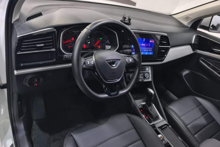 Used Jetta VS7 2022 280TSI Automatic Trend Edition Center Console