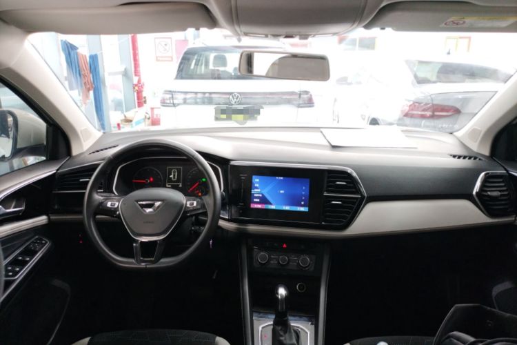 Used Jetta VS7 2022 280TSI Automatic Trend Edition Center Console