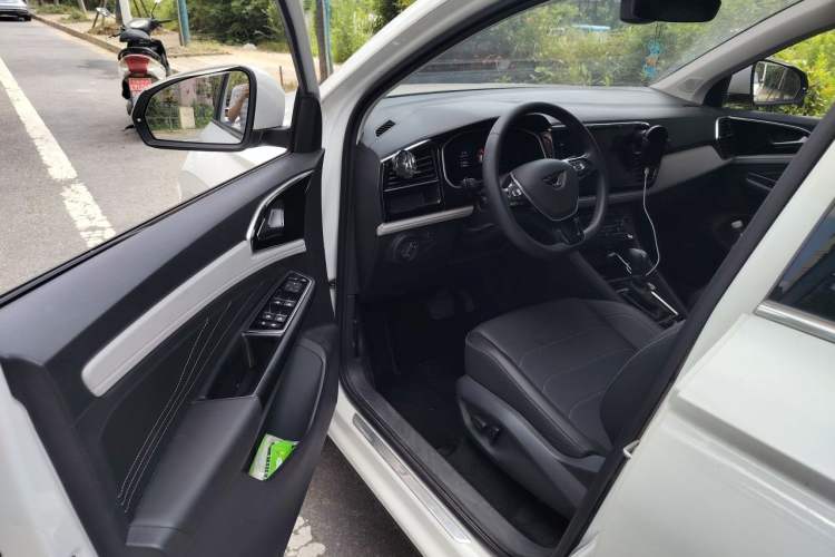 Used Jetta VS7 2022 280TSI Automatic Glory Edition Driver Seat