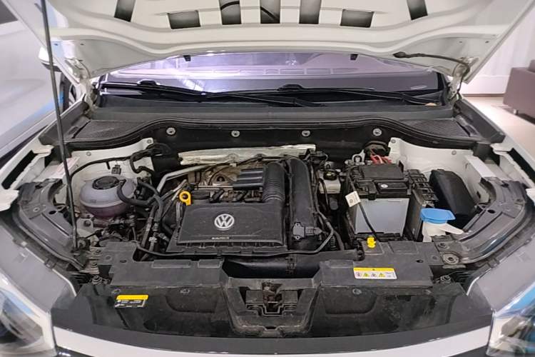Used Jetta VS7 2022 280TSI Automatic Enjoyment Edition Engine Bay