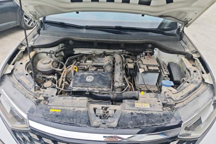 Used Jetta VS7 2022 280TSI Automatic Glory Edition Engine Bay