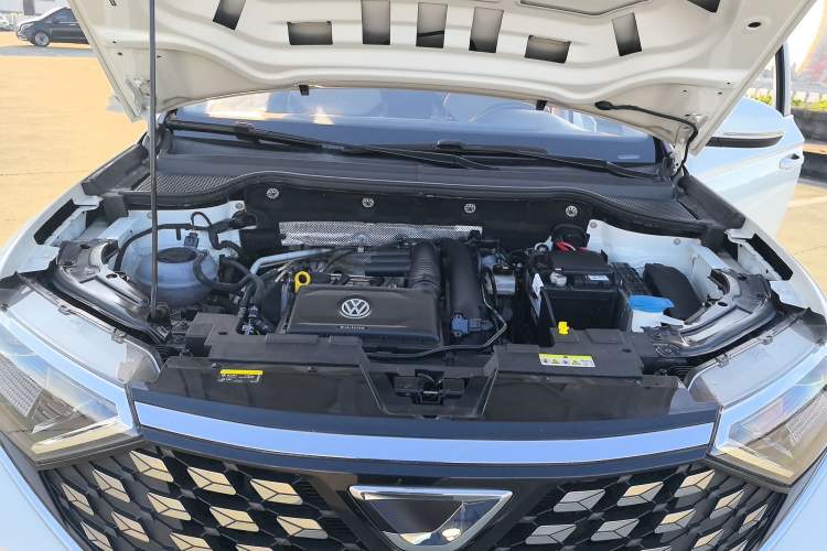 Used Jetta VS7 2022 280TSI Automatic Trend Edition Engine Bay