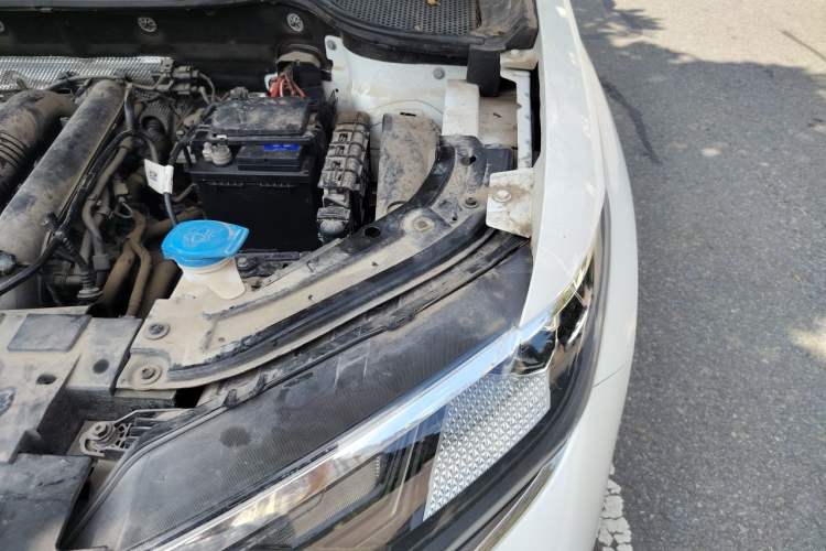 Used Jetta VS7 2022 280TSI Automatic Glory Edition Engine Bay Left