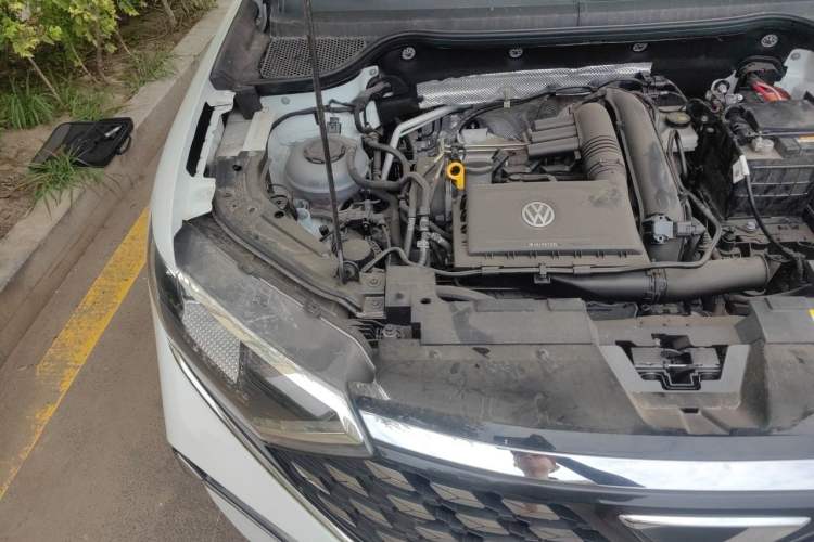 Used Jetta VS7 2022 280TSI Automatic Trend Edition Engine Bay Right
