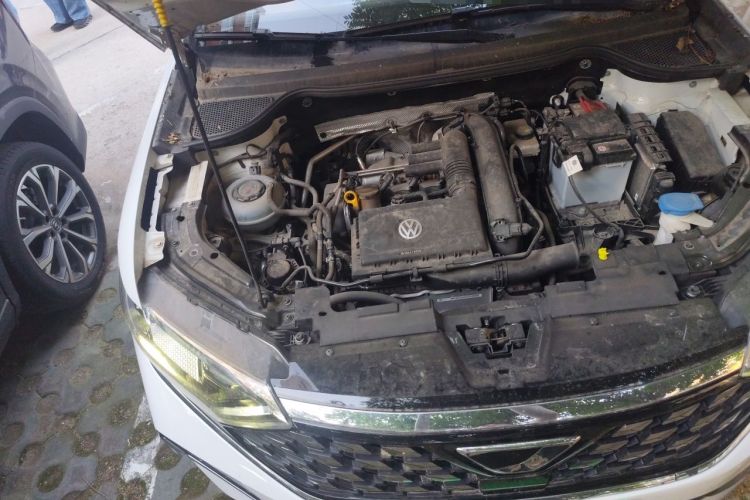 Used Jetta VS7 2022 280TSI Automatic Enjoyment Edition Engine Bay Right