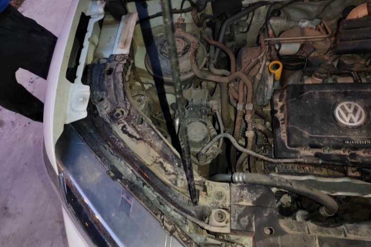 Used Jetta VS7 2022 280TSI Automatic Trend Edition Engine Bay Right