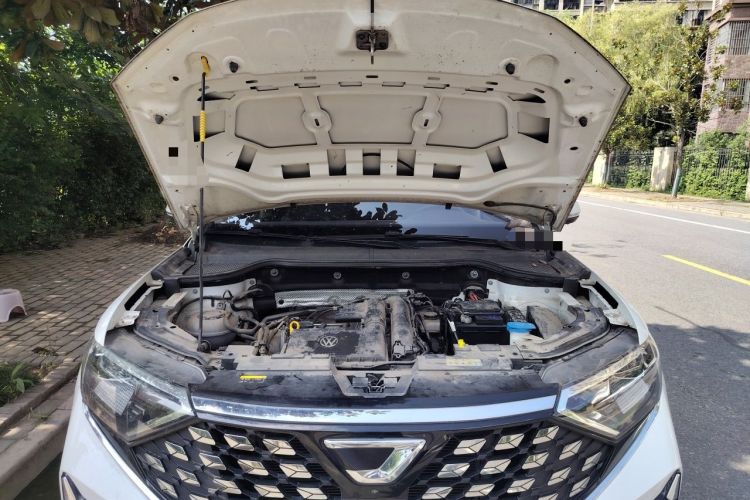 Used Jetta VS7 2022 280TSI Automatic Glory Edition Engine Bay