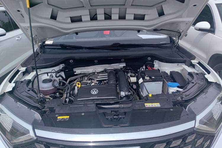 Used Jetta VS7 2022 280TSI Automatic Trend Edition Engine Bay
