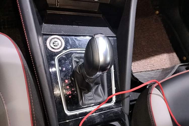 Used Jetta VS7 2022 280TSI Automatic Enjoyment Edition Gear Lever
