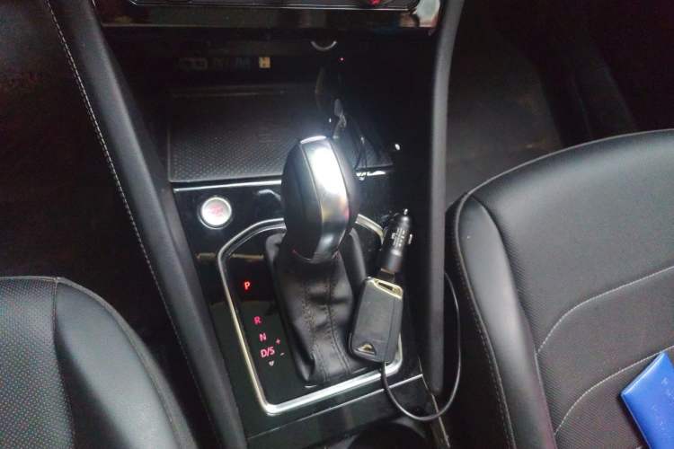 Used Jetta VS7 2022 280TSI Automatic Enjoyment Edition Gear Lever