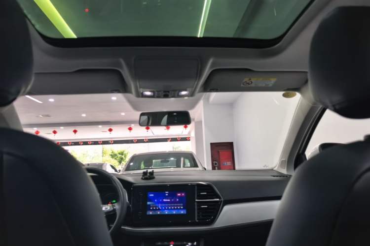 Used Jetta VS7 2022 280TSI Automatic Trend Edition Headliner