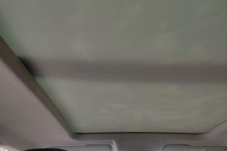 Used Jetta VS7 2022 280TSI Automatic Trend Edition Headliner