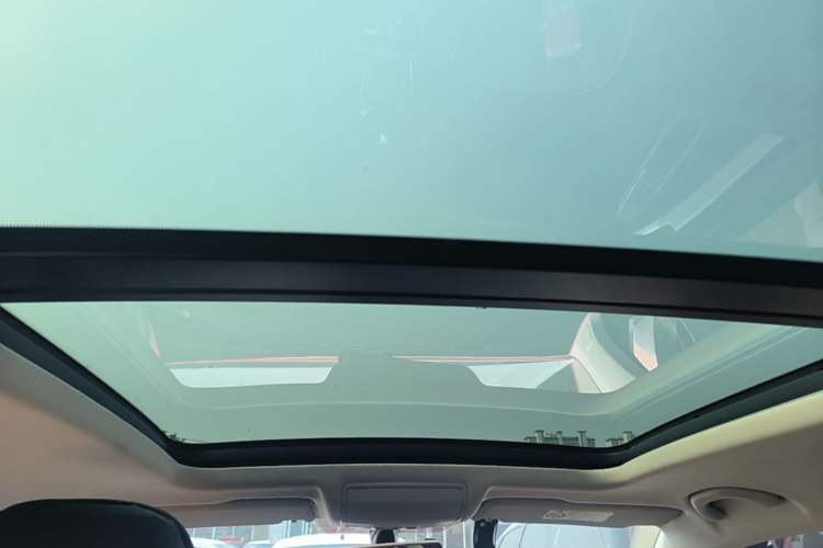 Used Jetta VS7 2022 280TSI Automatic Enjoyment Edition Headliner