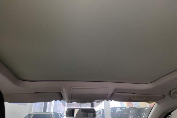 Used Jetta VS7 2022 280TSI Automatic Trend Edition Headliner