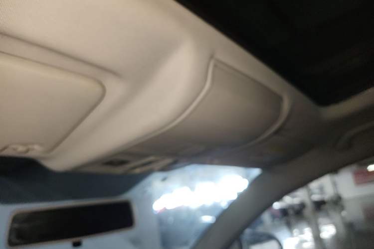 Used Jetta VS7 2022 280TSI Automatic Trend Edition Headliner