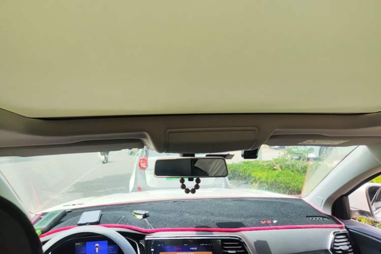 Used Jetta VS7 2022 280TSI Automatic Enjoyment Edition Headliner