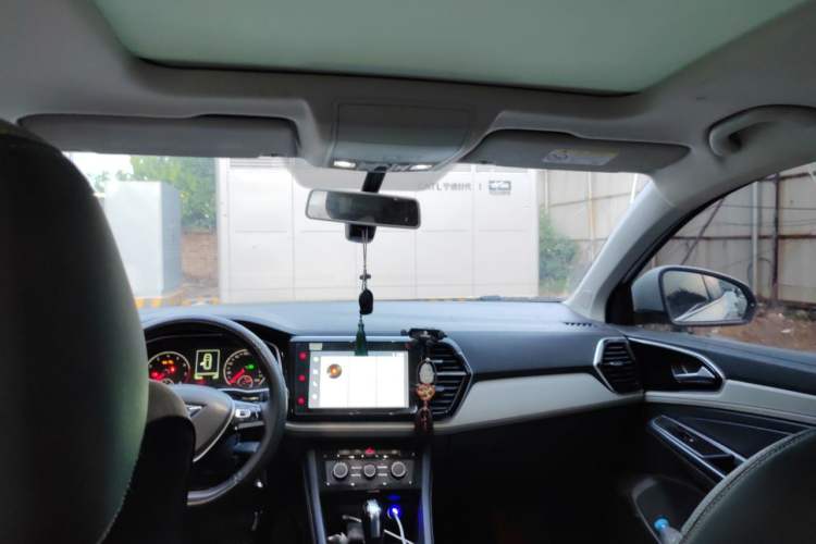 Used Jetta VS7 2022 280TSI Automatic Trend Edition Headliner