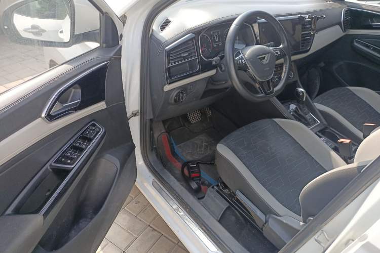 Used Jetta VS7 2022 280TSI Automatic Trend Edition Interior 3