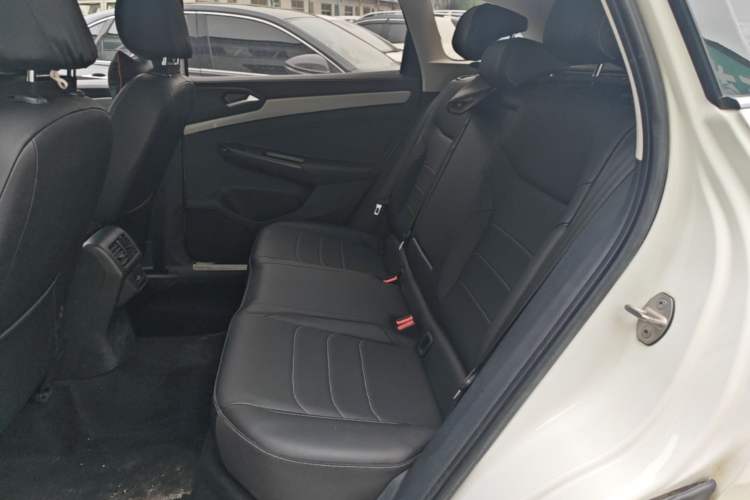 Used Jetta VS7 2022 280TSI Automatic Glory Edition Interior 4