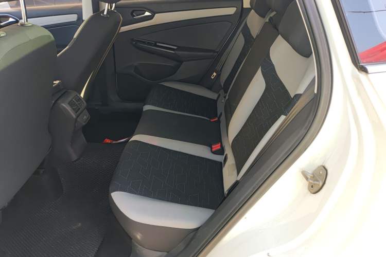 Used Jetta VS7 2022 280TSI Automatic Trend Edition Interior 4