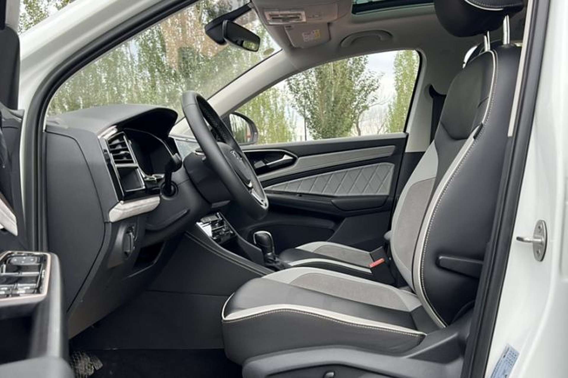 Used Jetta VS7 2022 280TSI Automatic High-Gloss Glory Edition Interior 5