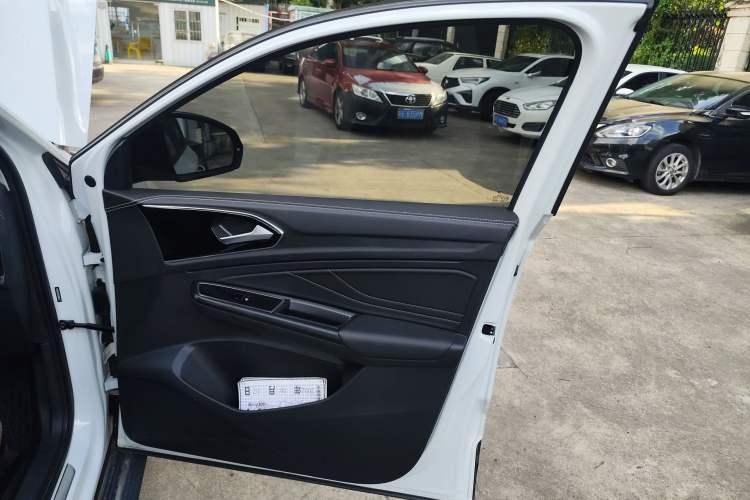 Used Jetta VS7 2022 Panda Edition 1.4T Automatic Enjoyment Pro Version Interior 5