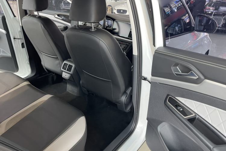 Used Jetta VS7 2022 280TSI Automatic High-Gloss Enjoyment Edition Interior 5