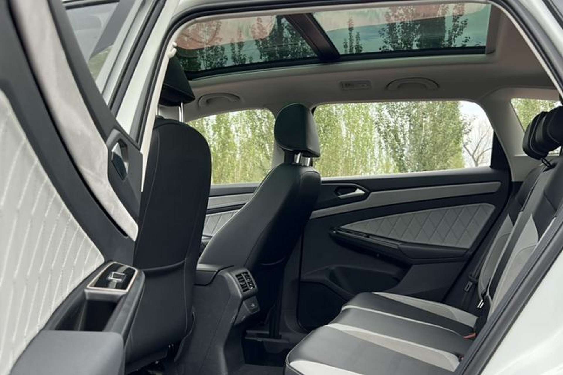 Used Jetta VS7 2022 280TSI Automatic High-Gloss Glory Edition Interior 6