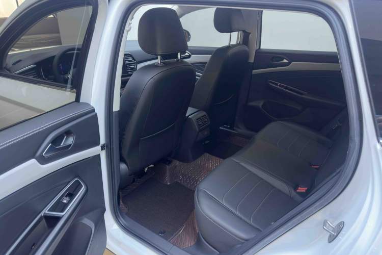 Used Jetta VS7 2022 280TSI Automatic Enjoyment Edition Interior 7