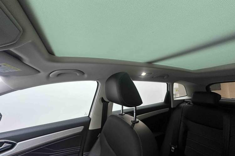 Used Jetta VS7 2022 280TSI Automatic Enjoyment Edition Interior 8