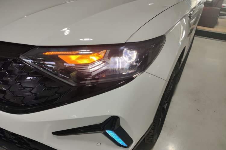 Used Jetta VS7 2022 280TSI Automatic High-Gloss Enjoyment Edition Left Front Headlight