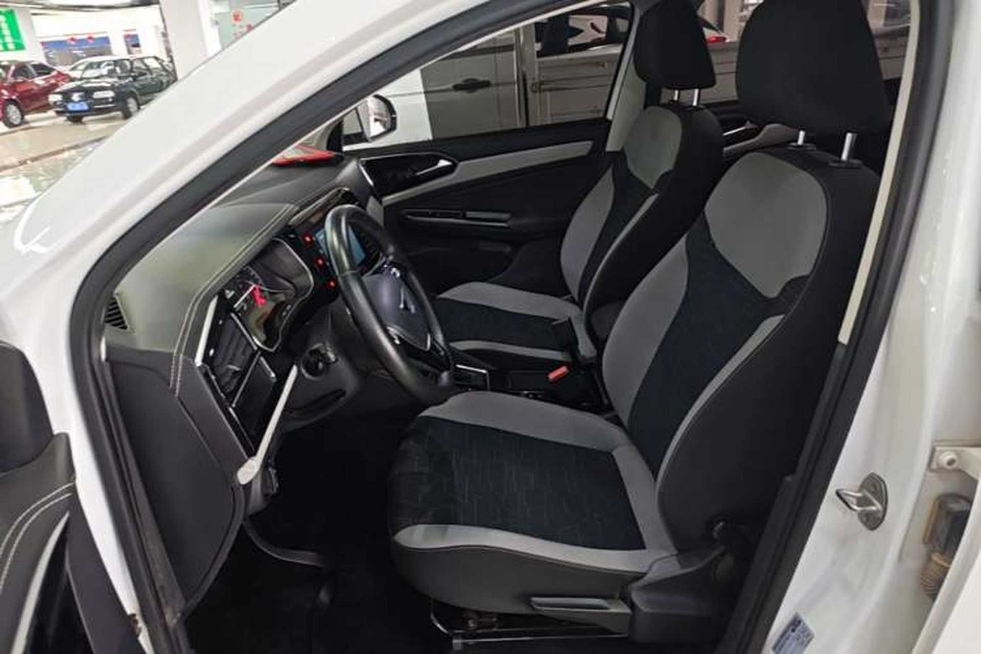 Used Jetta VS7 2022 280TSI Automatic Trend Edition Left Front Seat