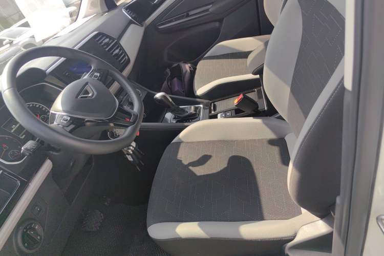Used Jetta VS7 2022 280TSI Automatic Trend Edition Left Front Seat