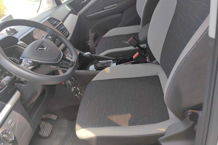 Used Jetta VS7 2022 280TSI Automatic Trend Edition Left Front Seat