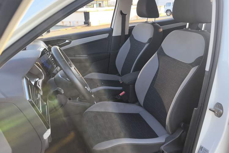 Used Jetta VS7 2022 280TSI Automatic Trend Edition Left Front Seat